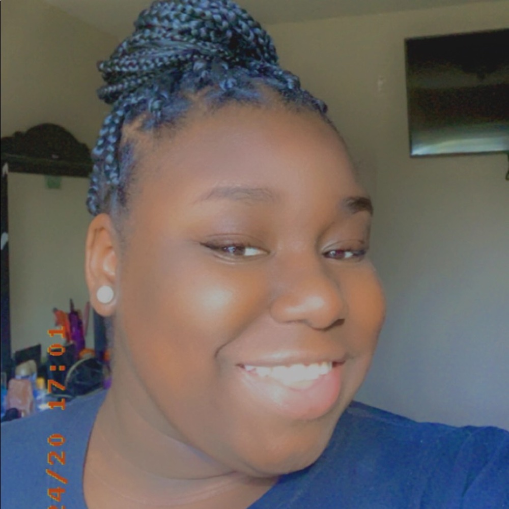 Meet your Posher, Asha